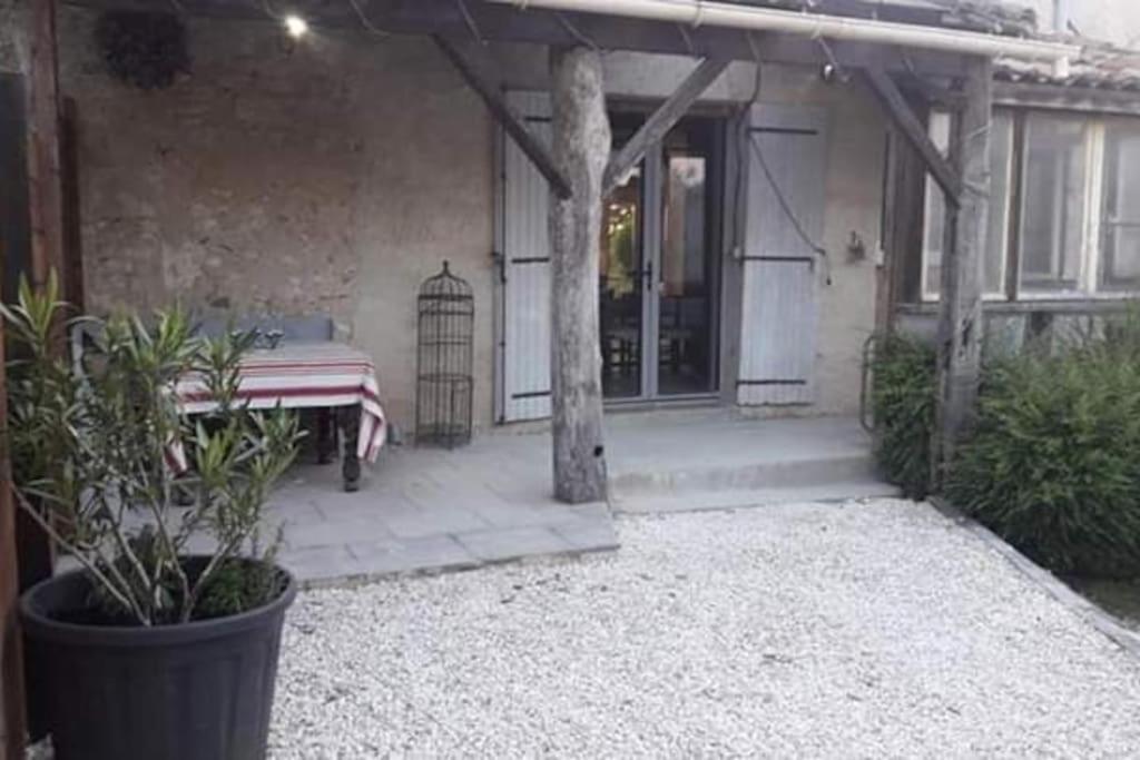 Vine Maison 2 Bedroom With Ensuites Saint-Julien-d'Eymet Bagian luar foto
